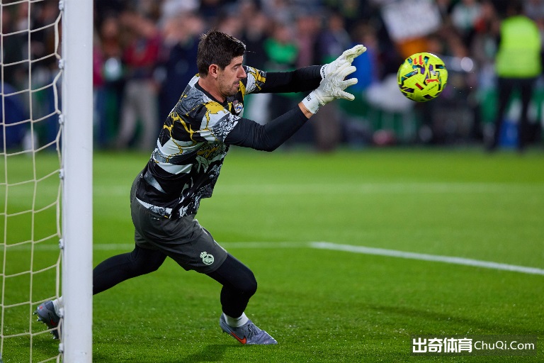 湖人力争第,三巨头,后场大将或,万博manbetx体育平台,万博体育官网,万博体育app下载,ManBetX,SPORTS